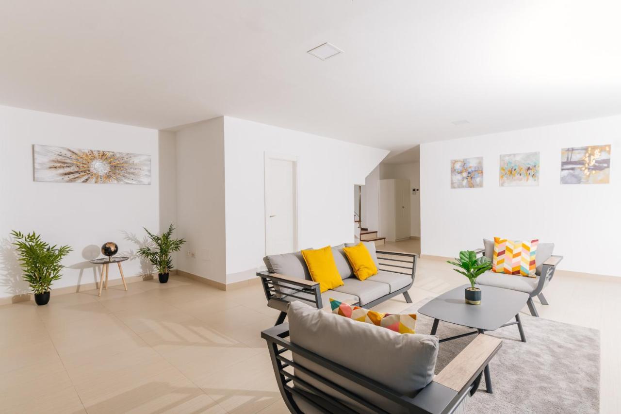 Sunset White Villa - Ocean View, Jakuzzi, Heated Pool, Air-Conditioning, Grill Плая-де-лас-Америкас Экстерьер фото