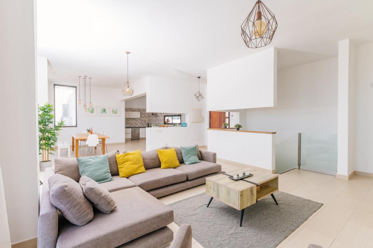 Sunset White Villa - Ocean View, Jakuzzi, Heated Pool, Air-Conditioning, Grill Плая-де-лас-Америкас Экстерьер фото