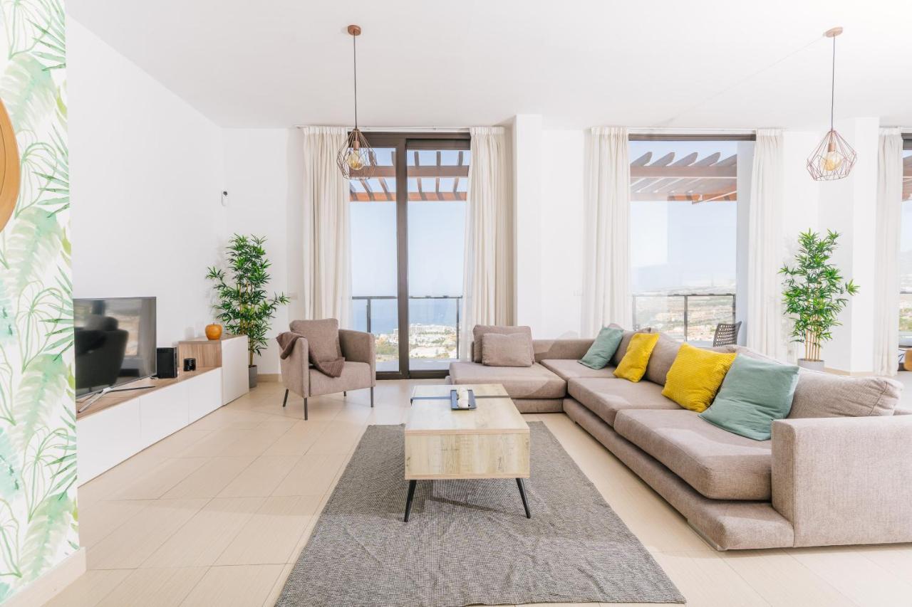 Sunset White Villa - Ocean View, Jakuzzi, Heated Pool, Air-Conditioning, Grill Плая-де-лас-Америкас Экстерьер фото